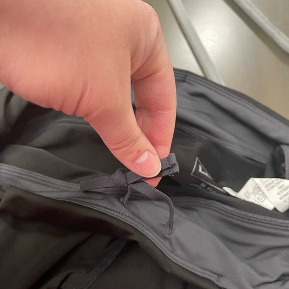 LL Bean Capri Leggings - Picture 5 of 6